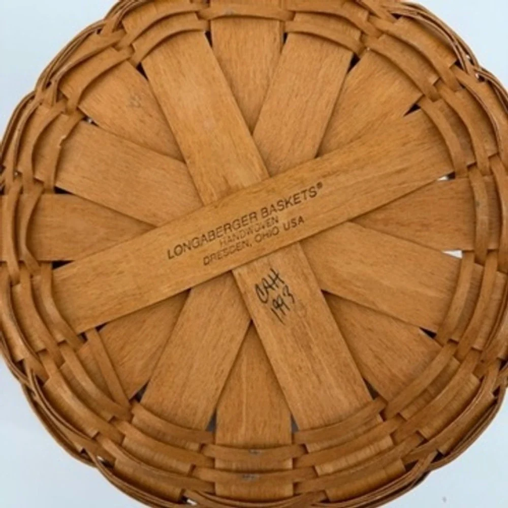Longaberger 1993 Handwoven Round Basket Leather Handles Southwestern Liner USA